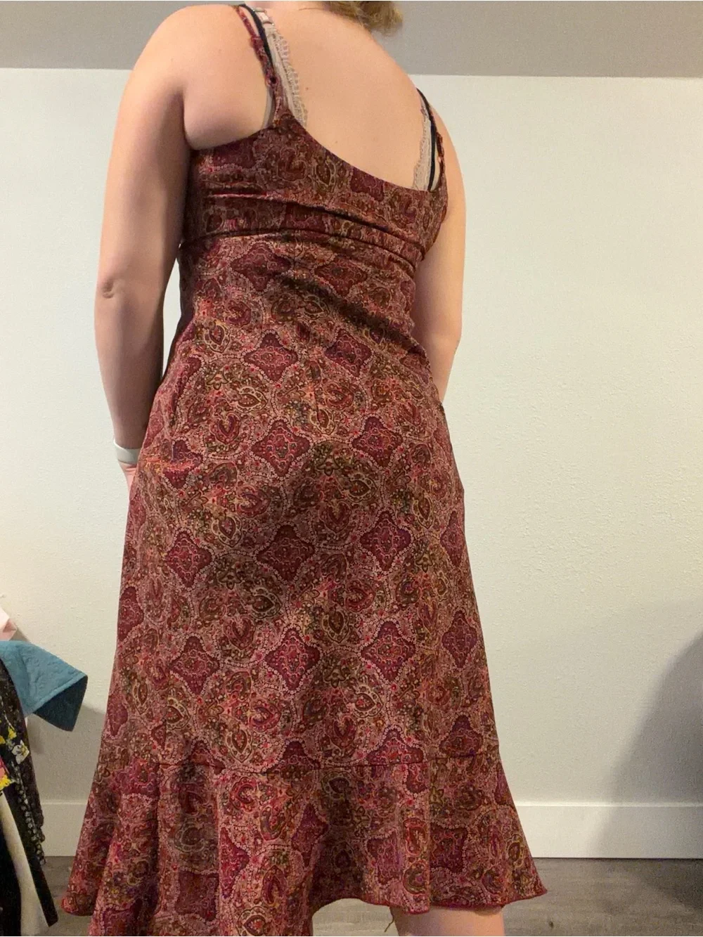 90s Women’s Paisley Maxi Dress in Burgundy